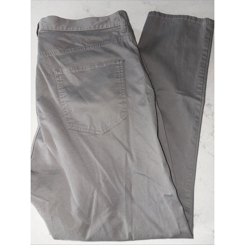 Bixby Men's Skinny Fit‎ Flat Front Beige/Gray Jean Pants Size 38 x 32 Stretch